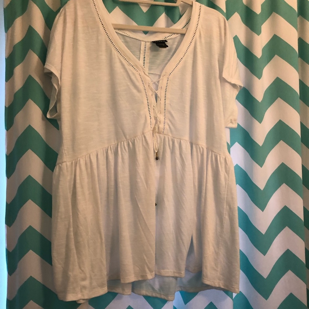 Size 2 White Peplum Lace Up Blouse